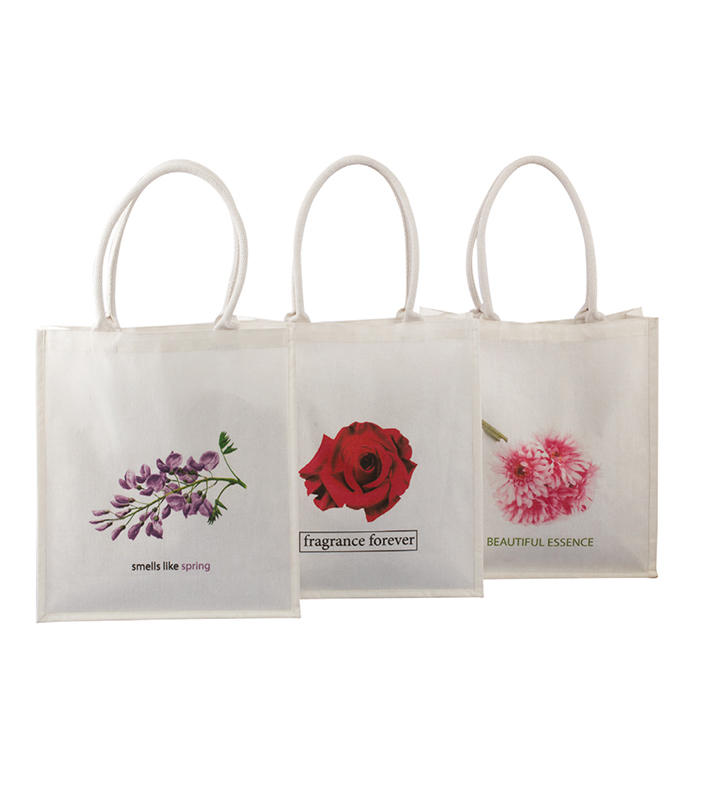 Crisp Canvas Bags with Detailed Custom Prints